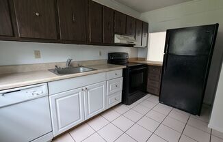 3 beds, 2 baths, $1,500, Unit #102