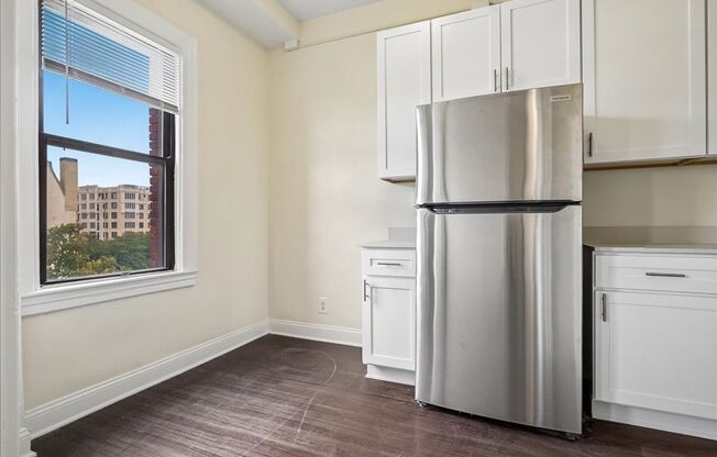 1 bed, 1 bath, $2,200, Unit 1616 16th Street NW Unit 505