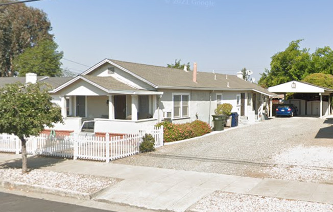 Nice 1bd/1ba Duplex in DT Livermore