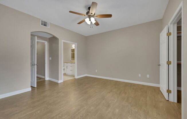 3 beds, 2 baths, $1,800, Unit UNIT 124