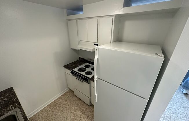 1 bed, 1 bath, 700 sqft, $1,490, Unit Unit 2