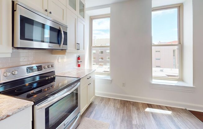 Modern Logan Circle One Bedroom W/Sleek Kitchen and Bathroom-Available Now!