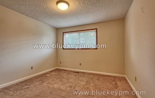 3 Bed, 2 Bath Fabulous Entertainer Home in Beaverton