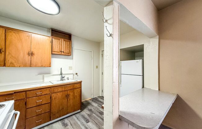 Fourth Avenue Six-Plex
