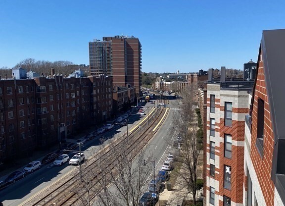 1 bed, 1 bath, 663 sqft, $2,700, Unit 408