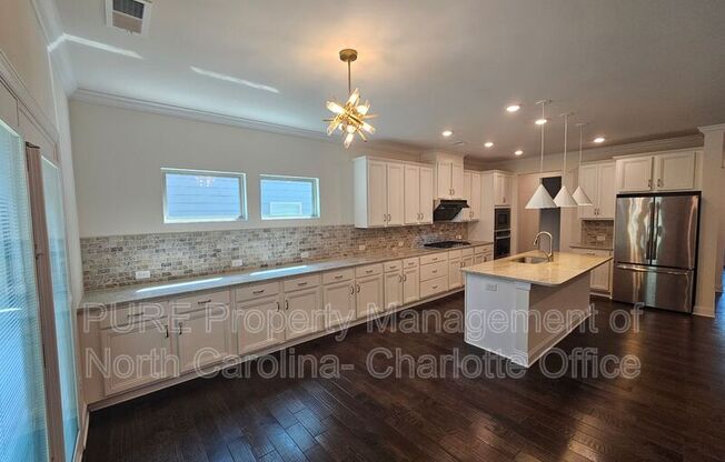 15614 COVENTRY CT LN