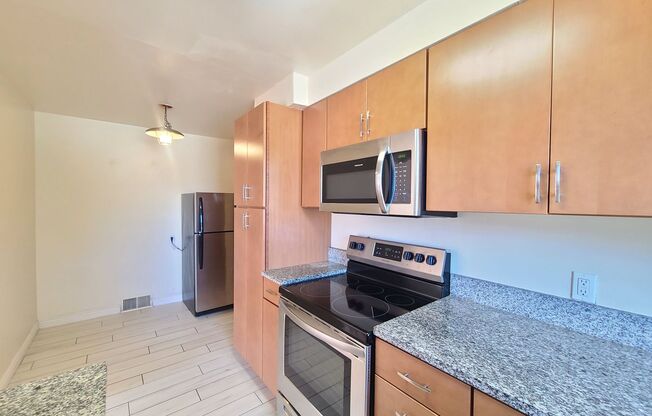 1 bed, 1 bath, $1,300