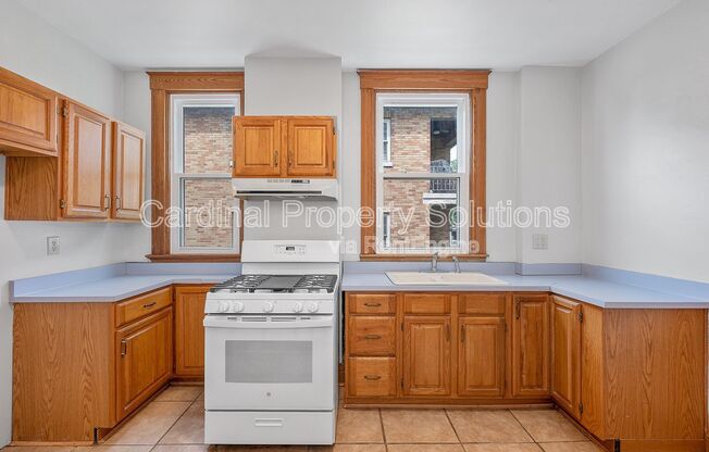 3158 MONTANA AVE
