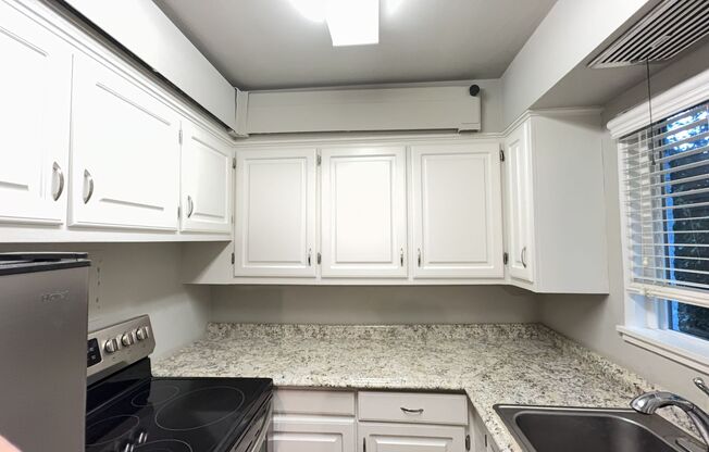1 bed, 1 bath, 700 sqft, $1,675, Unit 20