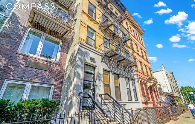 580 MARCY AVE