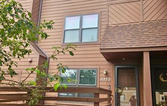 Great 2 bedroom condo in Old Colorado City!
