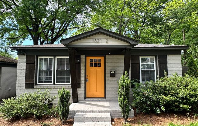 Adorable Two Bedroom Duplex in Belmont Community!