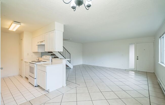 3 beds, 1 bath, $1,950