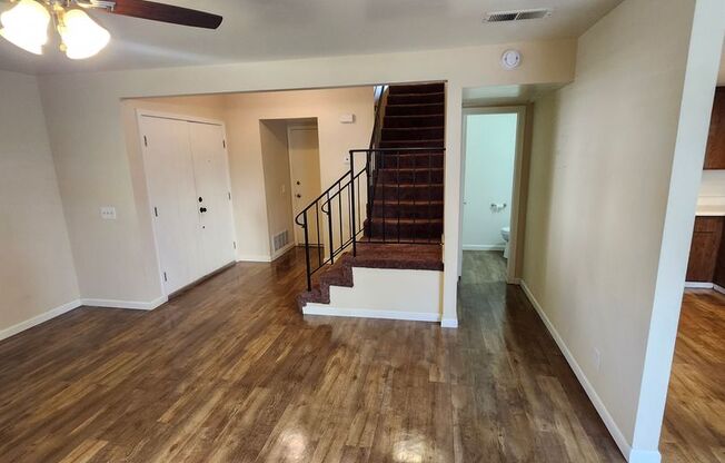 3 beds, 2 baths, $3,000, Unit APARTMENT 1