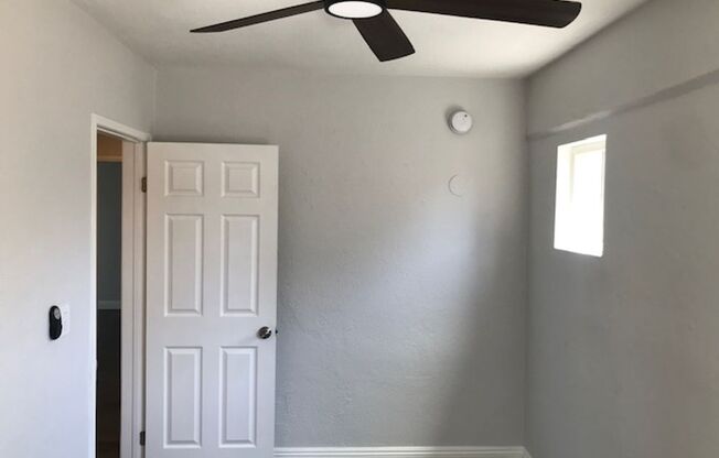 2 beds, 1 bath, 800 sqft, $2,000