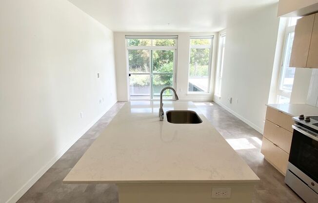 2 beds, 2 baths, 868 sqft, $3,595, Unit 501
