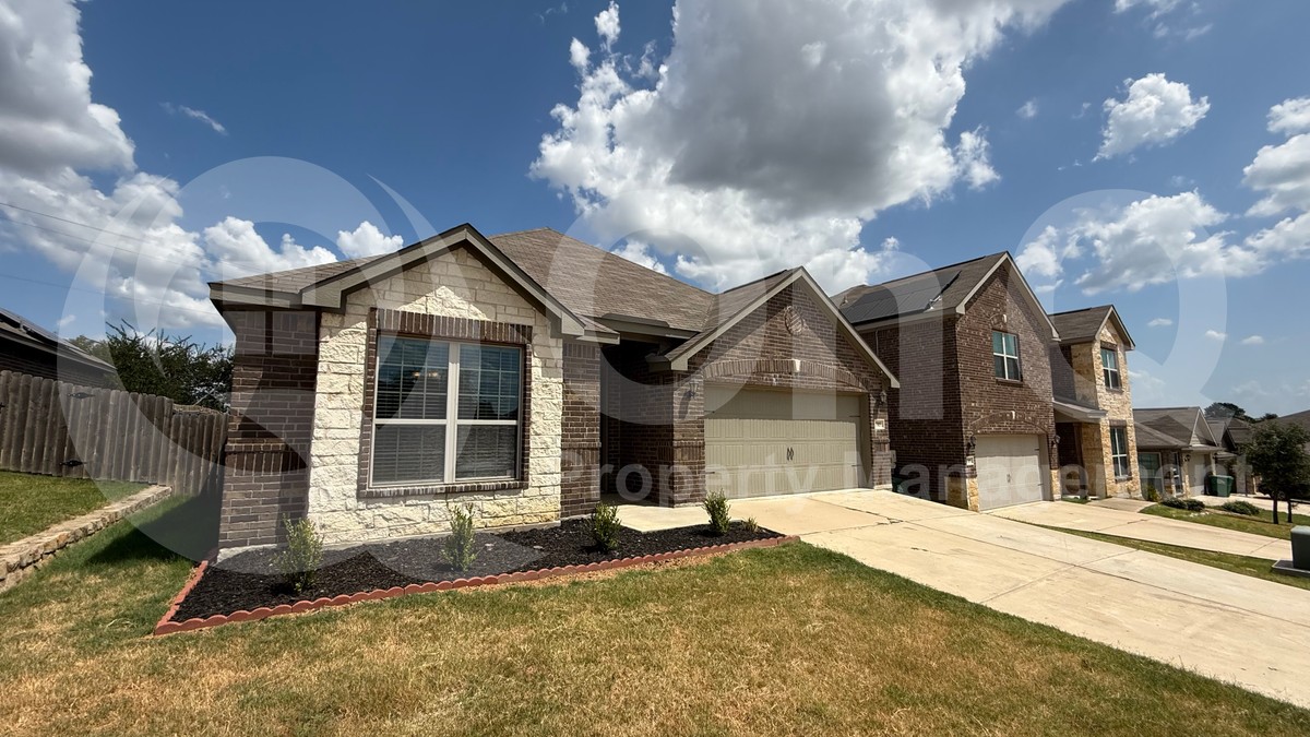 705 JUNEBERRY DR