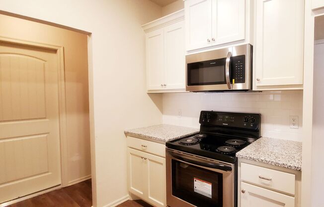 Perfect 3Bed 2Bath 2 Car Garage Downtown Edmond