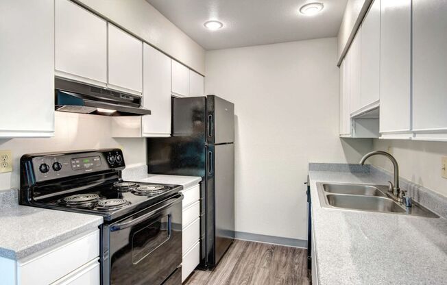 2 beds, 2 baths, 925 sqft, $1,695, Unit A104