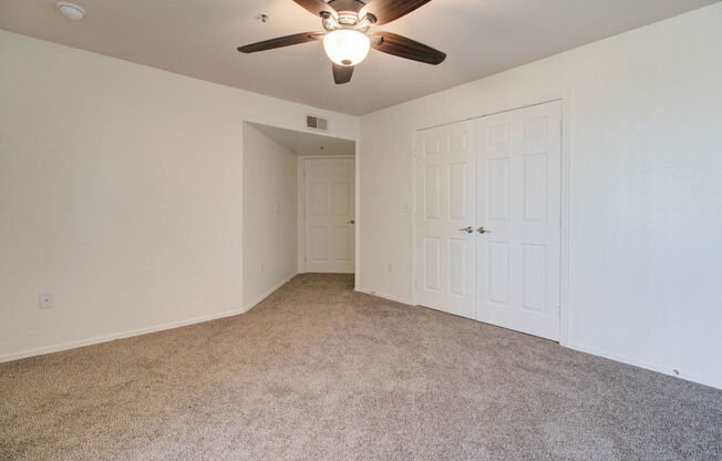 2 beds, 2 baths, 1,036 sqft, $1,600, Unit 284