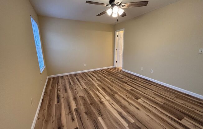 3 beds, 2 baths, $1,500, Unit 1622 Tolleson Loop Apt A