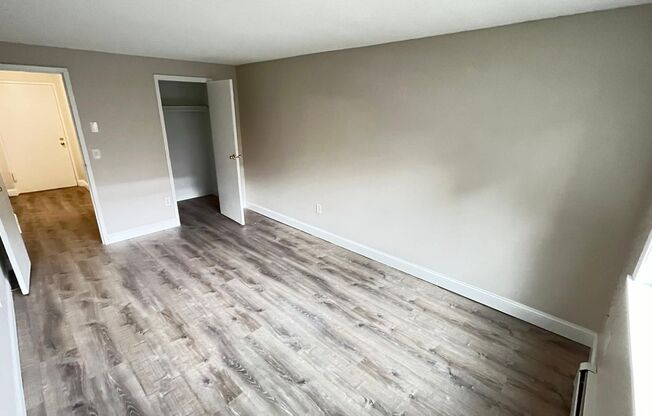 1 bed, 1 bath, 660 sqft, $1,700, Unit 5-236