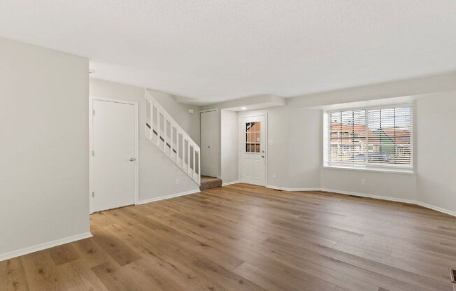 872 LONDON GRN WAY