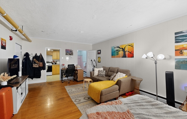 1071 BEACON ST
