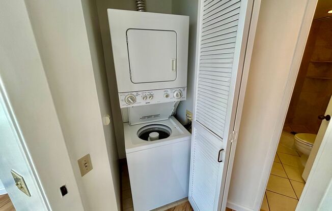 2 beds, 2 baths, $3,450, Unit # 2005
