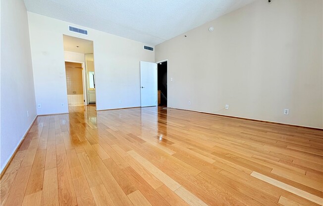 2 beds, 2.5 baths, 1,602 sqft, $4,200, Unit 1508