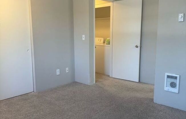 2 beds, 2 baths, 1,070 sqft, $1,675, Unit 12-202