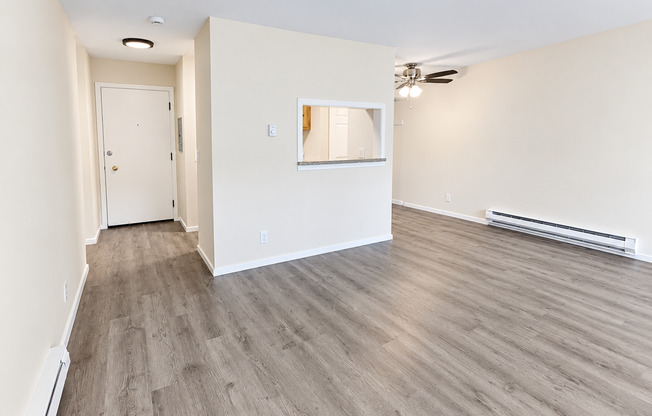 1 bed, 1 bath, 605 sqft, $1,695, Unit 006