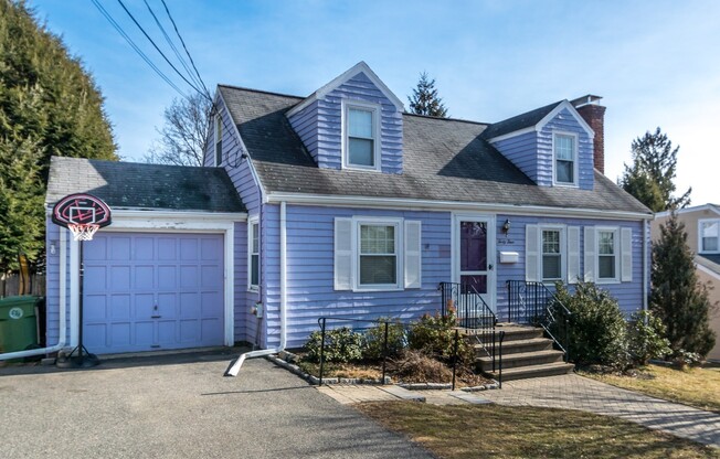 44 PILGRIM RD