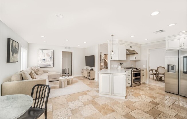 7278 WOODVALE CT