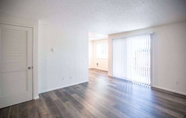 Barclay Square Apartments