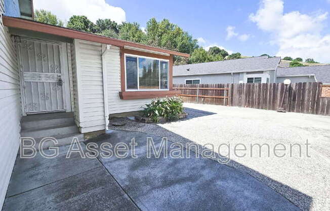 322 FALCON WAY