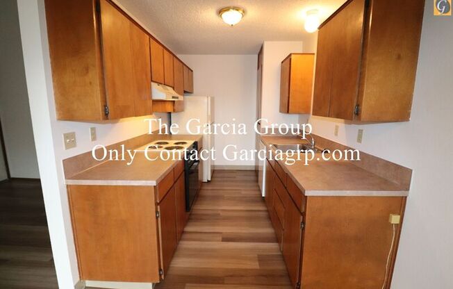 3712 S Kelly Ave, Units 1 - 13