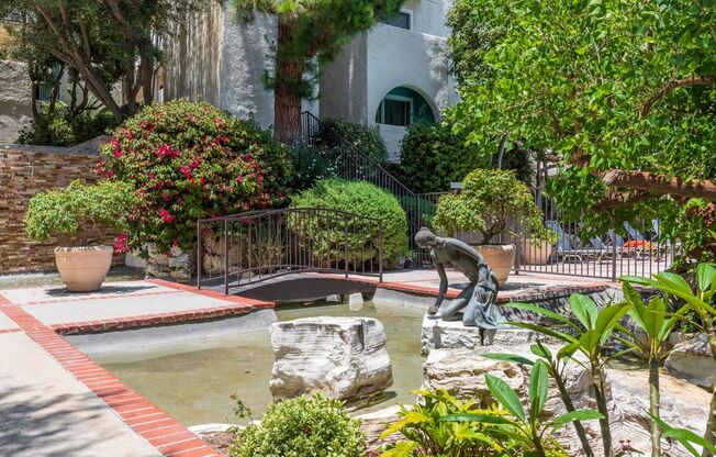 2 beds, 1.5 baths, 930 sqft, $2,850, Unit 124