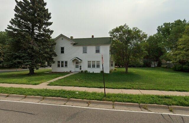 1870 5 AVE