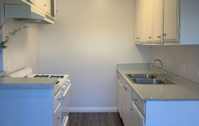 1 bed, 1 bath, 675 sqft, $1,645, Unit 41