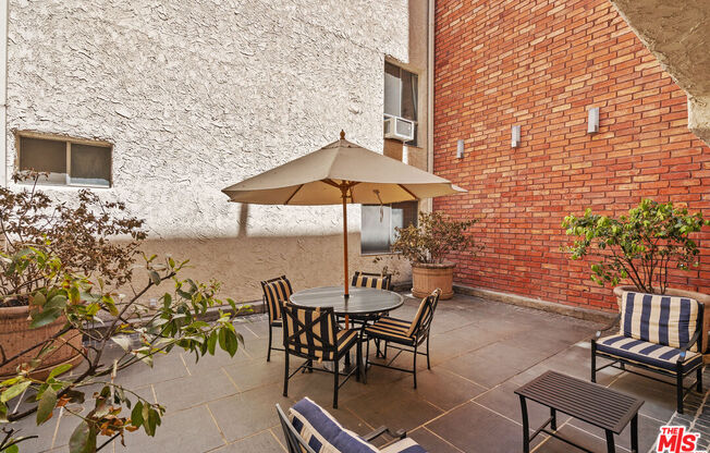 Studio, 1 bath, 403 sqft, $2,499, Unit 217