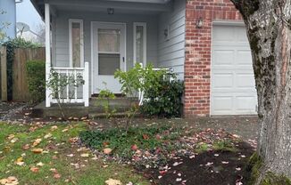 Charming 2 Bedroom Townhome