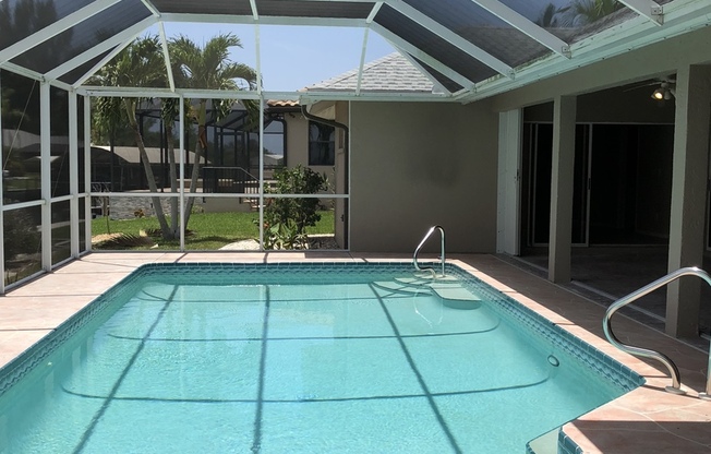 Gulf access Pet Friendly Pool home in SW Cape Coral with Boat lift!