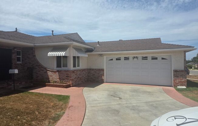 Spacious Allied Gardens Home with Expansive Living Space