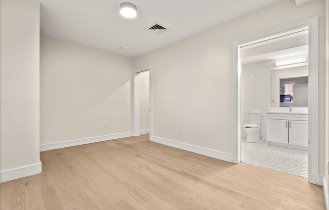 2 beds, 2 baths, 1,114 sqft, $3,850, Unit #402