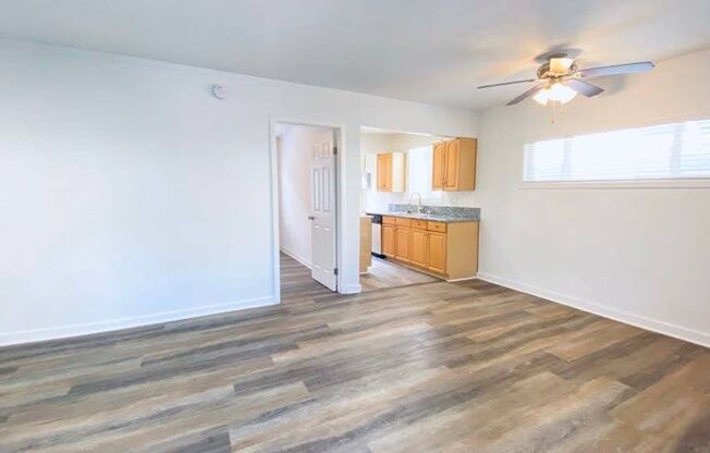 1685-1697 1/2 Summit St / 109-137 E. Penn St