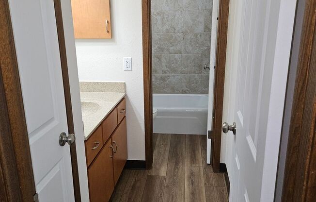 2 beds, 2 baths, 960 sqft, $1,025, Unit 21 - 107