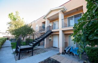 2 beds, 1 bath, $1,749, Unit 5