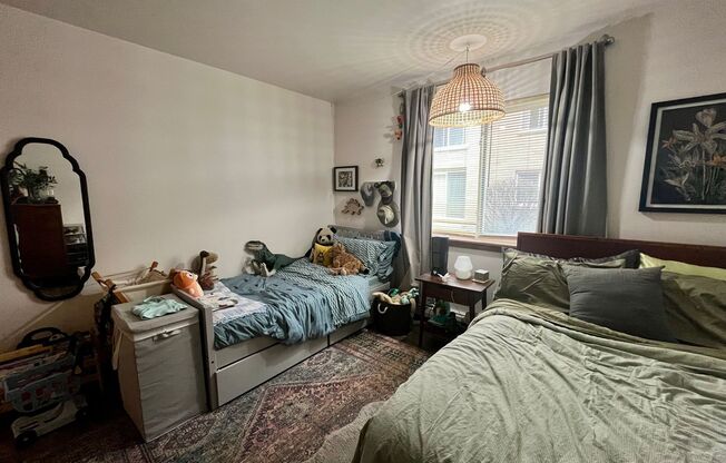 1 bed, 1 bath, $995, Unit 10