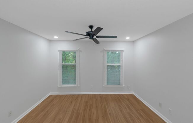 3 beds, 2 baths, $2,800